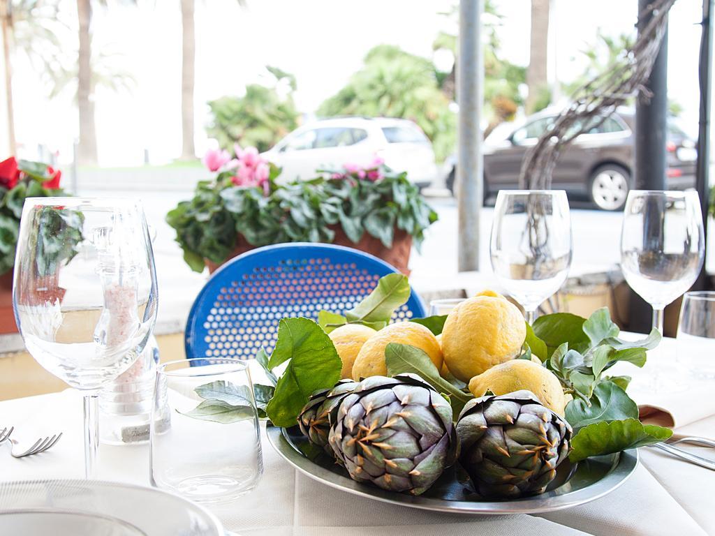 Hotel Ristorante Milton Варацце Экстерьер фото